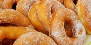 Graffe gratis a Napoli: la Friggitoria Morelli festeggia il traguardo raggiunto su Facebook