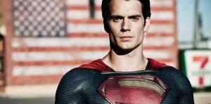 Superman a Napoli: Henry Cavill vicino al Castel Dell'Ovo (foto)