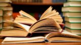 Начните с книги: белая ночь книжных магазинов Неаполя