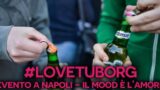 Tour strappa la Tuborg sul Lungomare di Napoli