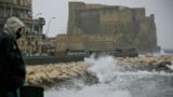 Mau tempo em Nápoles: o ciclone Vênus chega com trovoadas e vento gelado