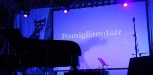 بوميليانو جاز 2013 ، مهرجان السفر مع عظماء الجاز