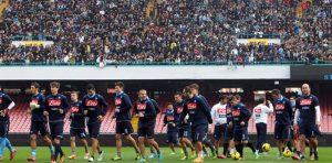 Allenamento a porte aperte allo stadio in vista di Napoli-Verona
