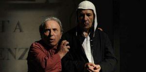 "Uscita d'emergenza" in scena al teatro Piccolo Bellini