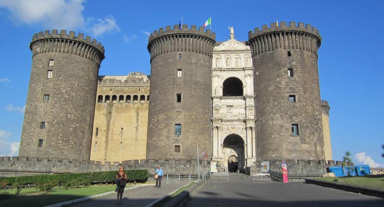 La rassegna Ridere 2015 al Maschio Angioino di Napoli