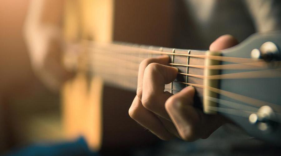 Guitarrista, los mejores clubes con música en vivo en Nápoles