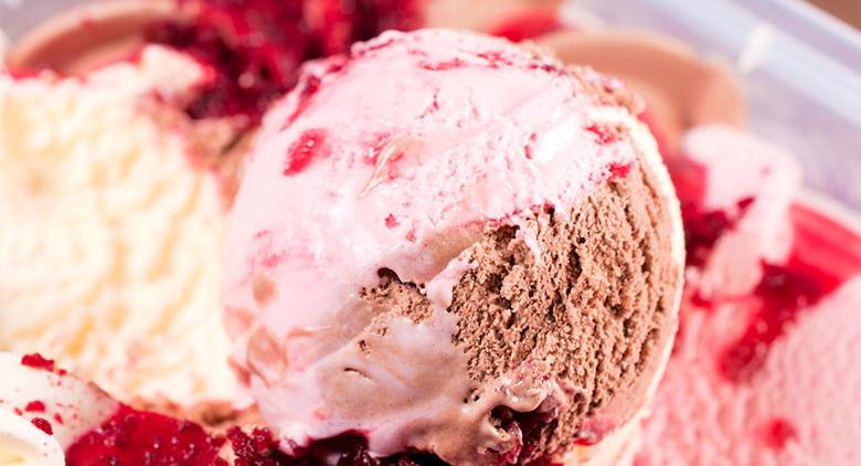 Gelato sospeso a Napoli