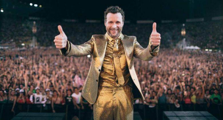 Jovanotti em concerto no Palamaggiò em Caserta