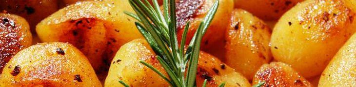 Baked new potatoes with rosemary