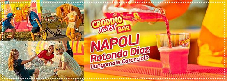 Crodino Twist Bar na orla de Nápoles