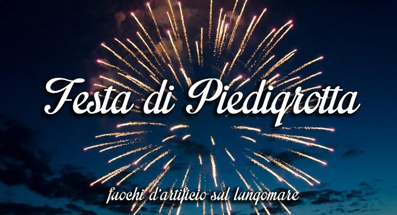 Fuochi d'artificio alla Festa di Piedigrotta 2015 a Napoli