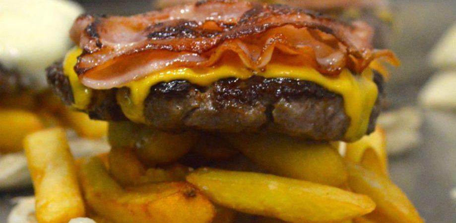 Бутерброд с мясником Тортора Бутерброд с мясником Тортора в Неаполе