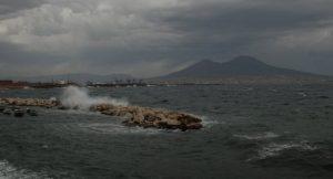 Neapel, ein neuer Unwetter-Notfall mit dem Zyklon Calamita