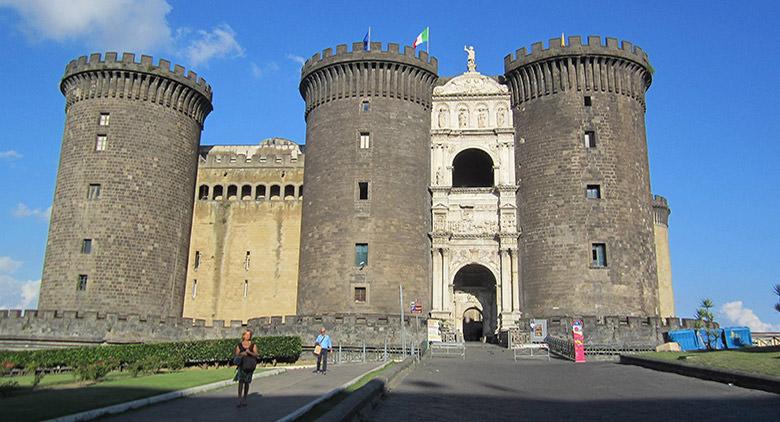 Ouverture extraordinaire gratuite du Maschio Angioino à Naples