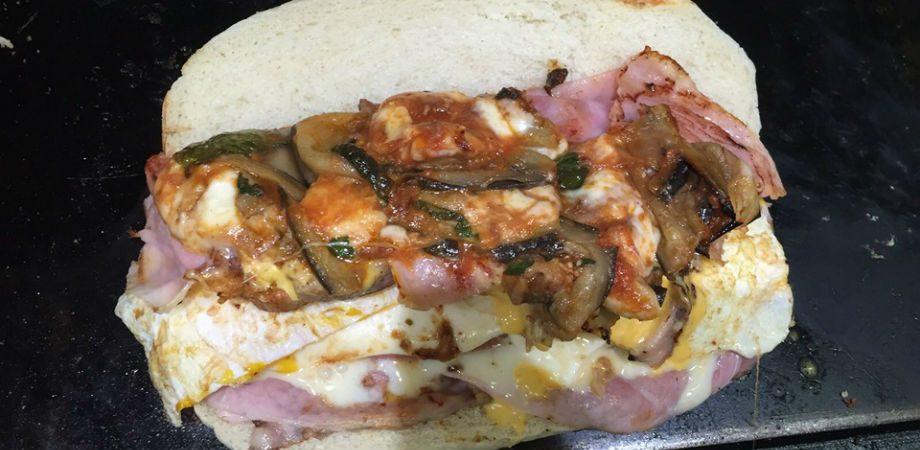 Мясная сосна Pino Macelleria в Неаполе
