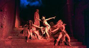 Dantes Inferno im Museo dei Sottosuolo in Neapel mit Virgil und den verdammten Seelen