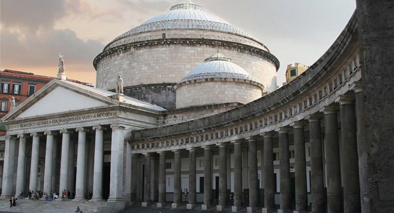 Illustrious Neapolitans will be city guides for Valentine's Day 2016 in Naples