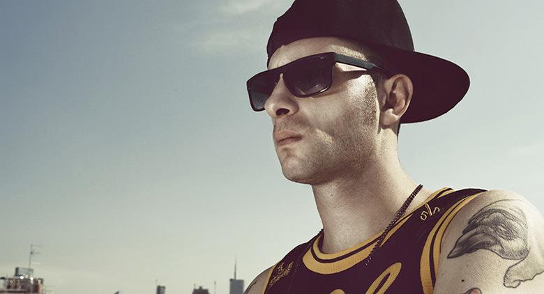 Clementino au centre commercial Auchan pour la firmcopie