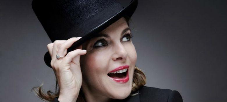 Claudia Gerini am Diana Theater in Neapel