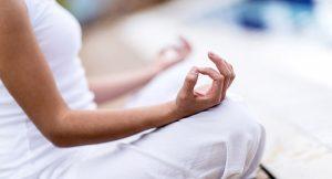 Lezioni di yoga con visite guidate alla Villa Pignatelli di Napoli tra relax e cultura