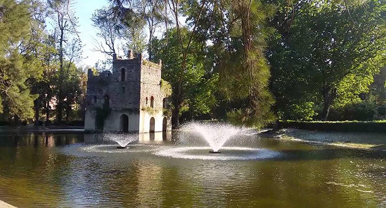 Lunes de Pascua 2016 en Nápoles en el lago Fasilides en la Mostra d'Oltremare en Nápoles