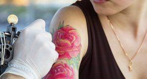 Tatuaggi per Emergency a Napoli: tattoo senza prenotazione per beneficenza