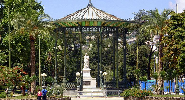 Pâques 2016 à Naples avec des monuments qui surprennent