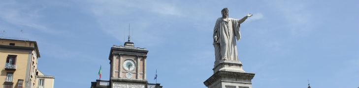 Piazza Dante a Napoli