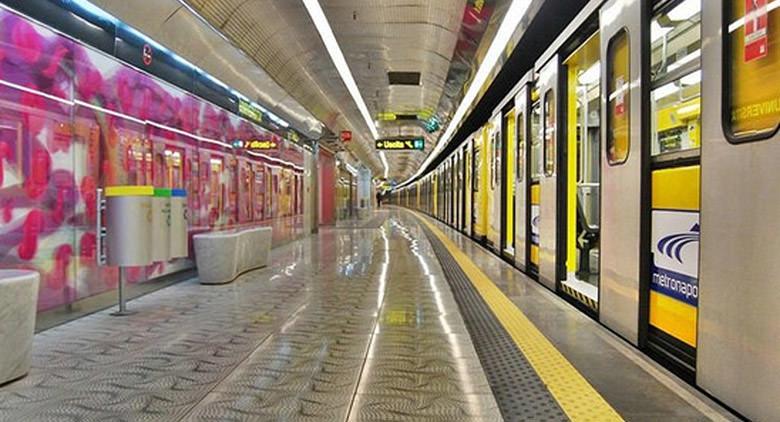 Linha 1 do metrô de Nápoles fechamento antecipado 11 de abril de 2016