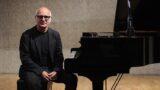 Ludovico Einaudi in concerto al Teatro Grande di Pompei per il tour Elements