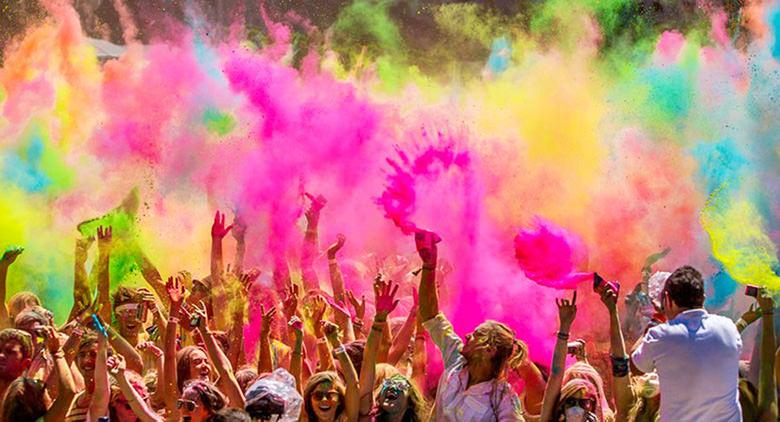 Holi 2016 Festival auf der Overseas Show von Napolk