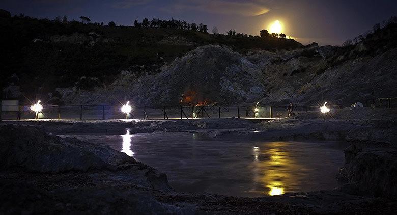 Visitas noturnas ao Solfatara para o verão de 2016