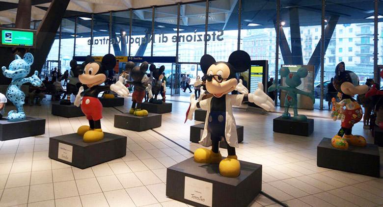 Mickey at the Central Station of Naples