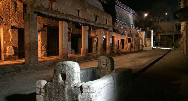 Campania by night, archeologia sotto le stelle