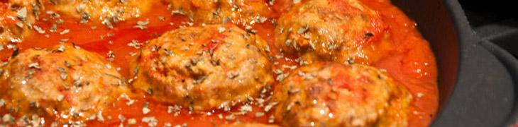 Meatballs in tomato sauce