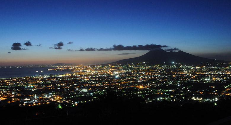 Vesuvius under the stars, guided tours at night