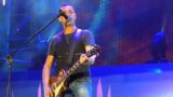 Alex Britti in concerto all’Arenile Reload di Napoli con il tour In Nome dell’Amore