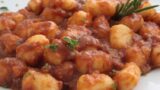La sagra degli gnocchi e cavatielli 2016 a Sant’Agata dei Goti con karaoke, musica e balli