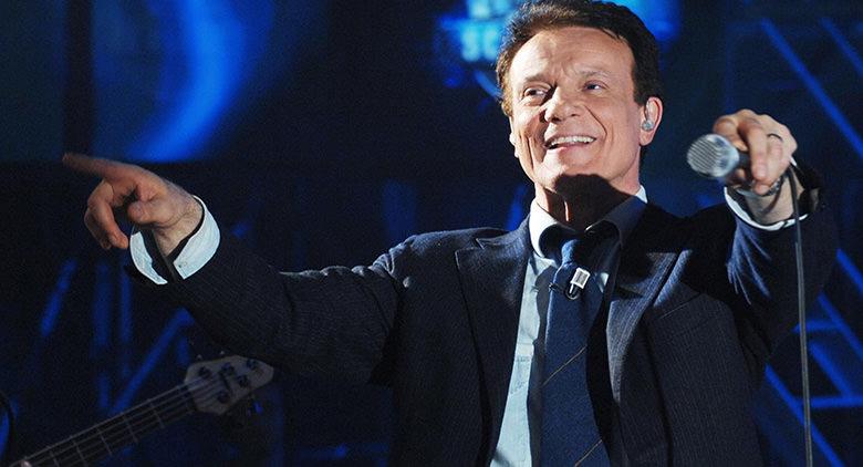 Massimo Ranieri en concierto en el Teatro San Carlo