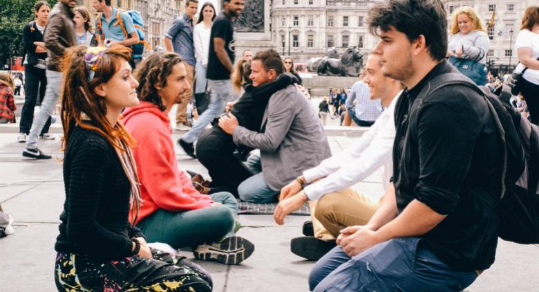 Eye Contact Experiment in Naples, a great social experiment