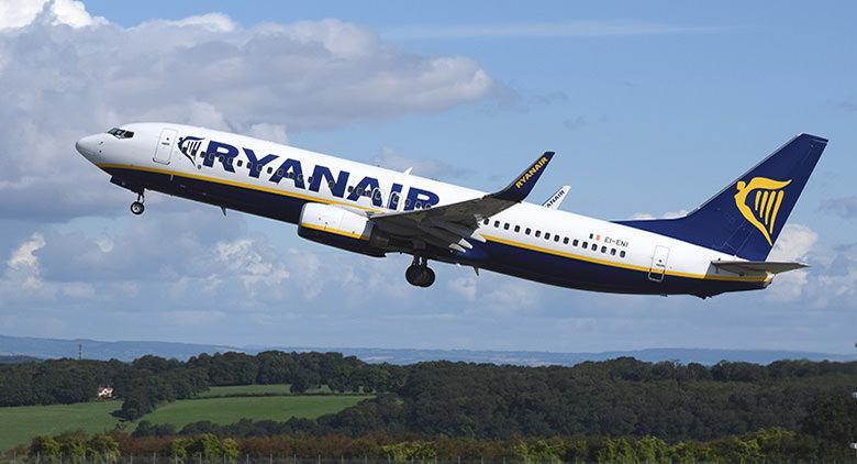 Ryanair arriva a Napoli all'aeroporto di Capodichino