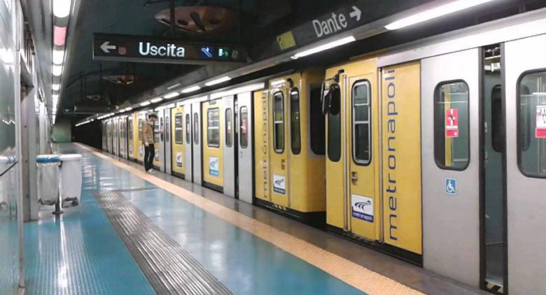 Chiusura anticipata metro linea 1 Napoli 14 novembre 2016