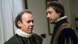 Влюбленный Шекспир (с Марлоу) в Пикколо Беллини в Неаполе, на сцене дружба-соперничество двух известных поэтов