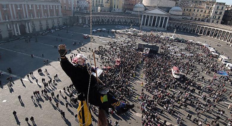 2017 Befana Festival auf der Piazza Plebiscito in Neapel