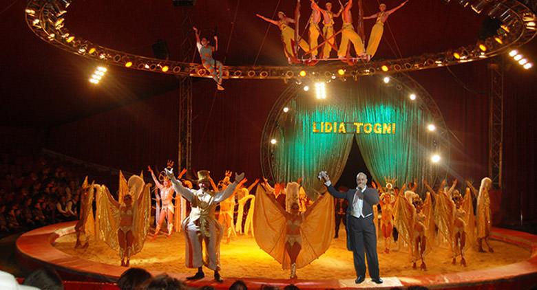 Zirkus Lidia Togni Montecarlo in Neapel