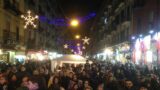 Белые ночи на Виа Национале в Неаполе на Рождество 2016 с рынками и событиями