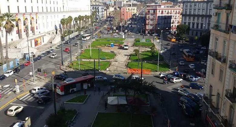 Aperti i giardini in Piazza Carlo III