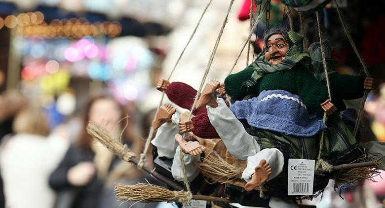 What to do at the 2017 Befana Festival in Naples