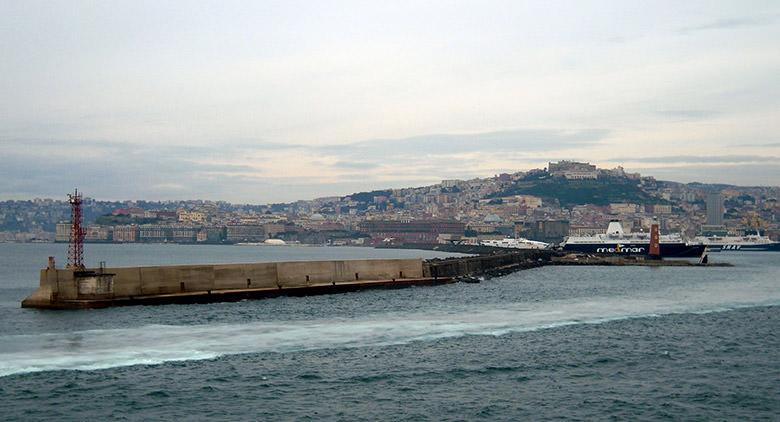 Molo San Vincenzo a Napoli