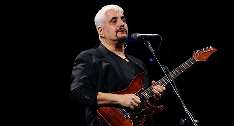 Film sur Pino Daniele au Teatro San Carlo de Naples